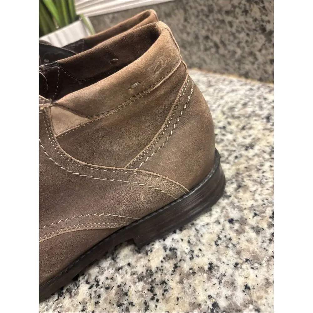 Clarks timeless suede